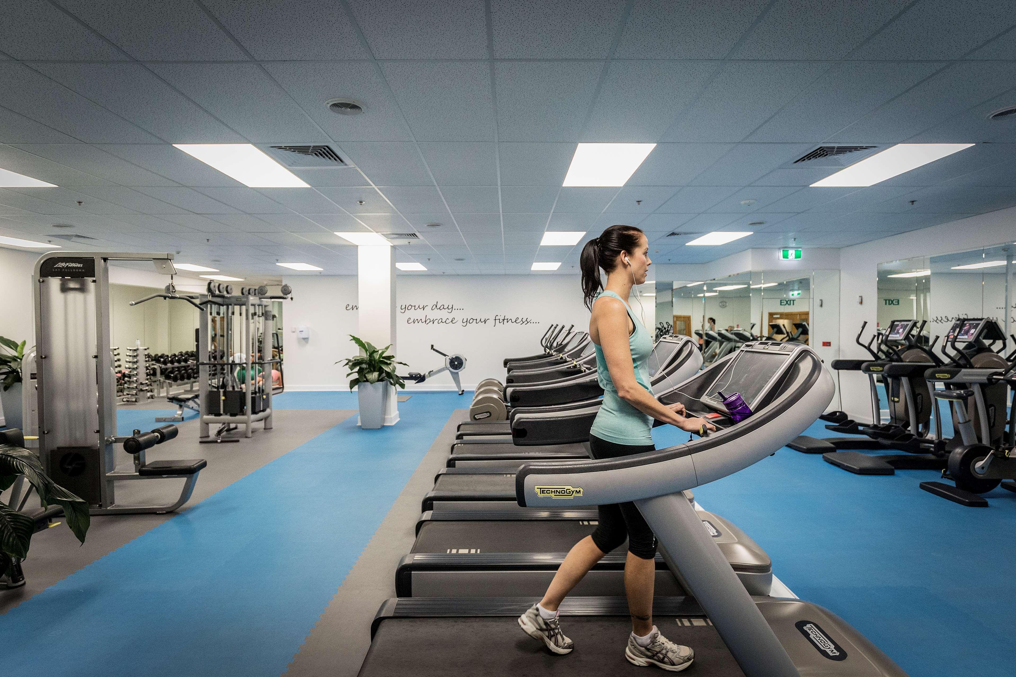 Pan Pacific Perth Hotel Kültér fotó The gym at the Australian Institute of Sport
